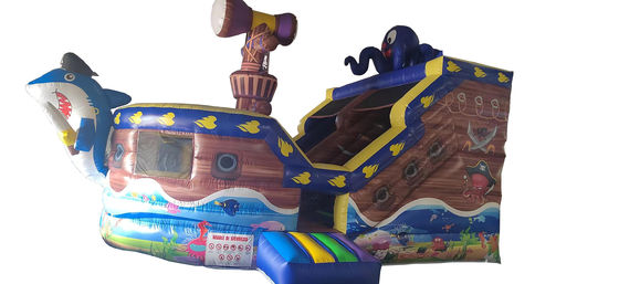 Deslizamiento seco inflable de grado comercial para el tema del barco pirata