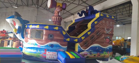 Deslizamiento seco inflable de grado comercial para el tema del barco pirata
