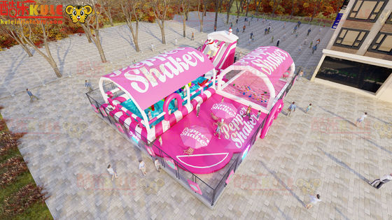 Parque de juegos de agua inflable de color rosa 20 * 15m para sentir el verano