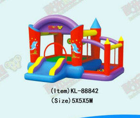 Casa de salto inflable comercial con patrones de delfines