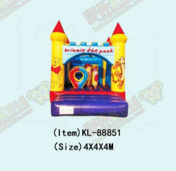 Winnie el Pooh castillo hinchable con columna de círculo pequeño