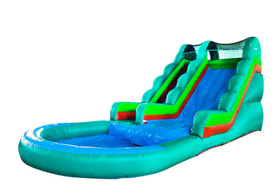 Deslizador inflable vibrante y colorido para niños