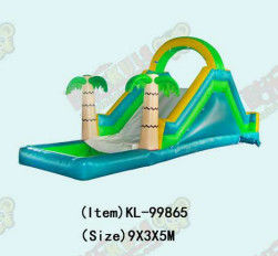 Deslizador inflable vibrante y colorido para niños
