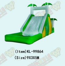 Deslizador inflable vibrante y colorido para niños