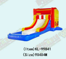 Deslizador inflable vibrante y colorido para niños