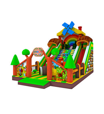 Parque infantil inflable de granja con tobogán de arcoíris personalizado