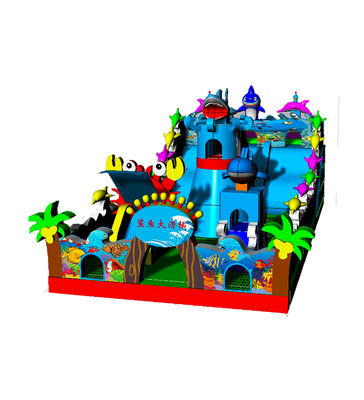 Inflable con temática marina: Slide de tiburón y más azul personalizado