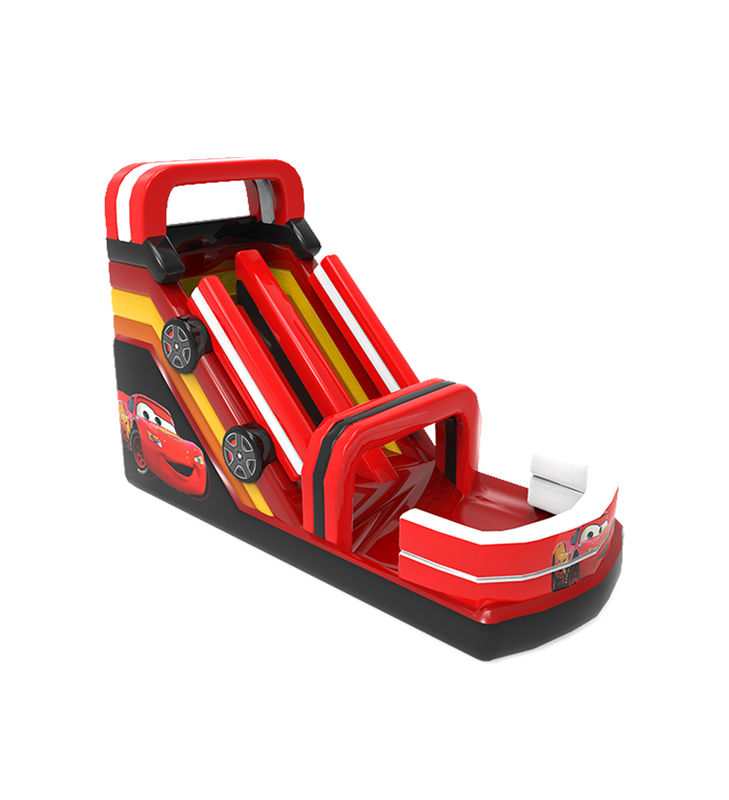 Coche de carreras de color rojo Deslizador deslizante inflable para alquiler