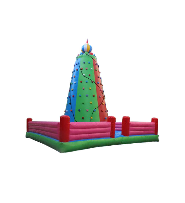 Desafío de escalada inflable lleno de color, como un arcoíris, llamativo